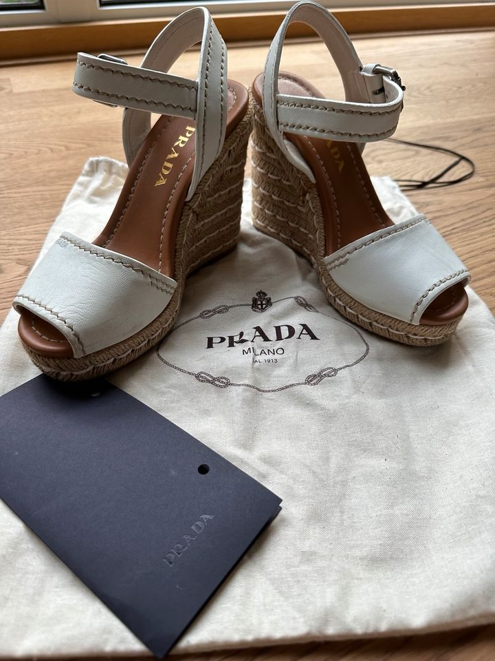 Prada espadrille aus Leder mit Plateausohle 35 in Düsseldorf