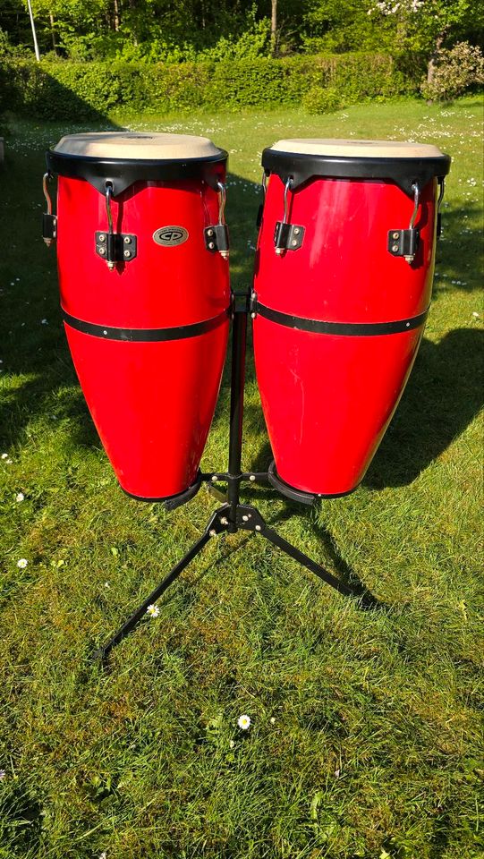 Kongas Cosmic Percussions mit Ständer Trommeln in Eutin