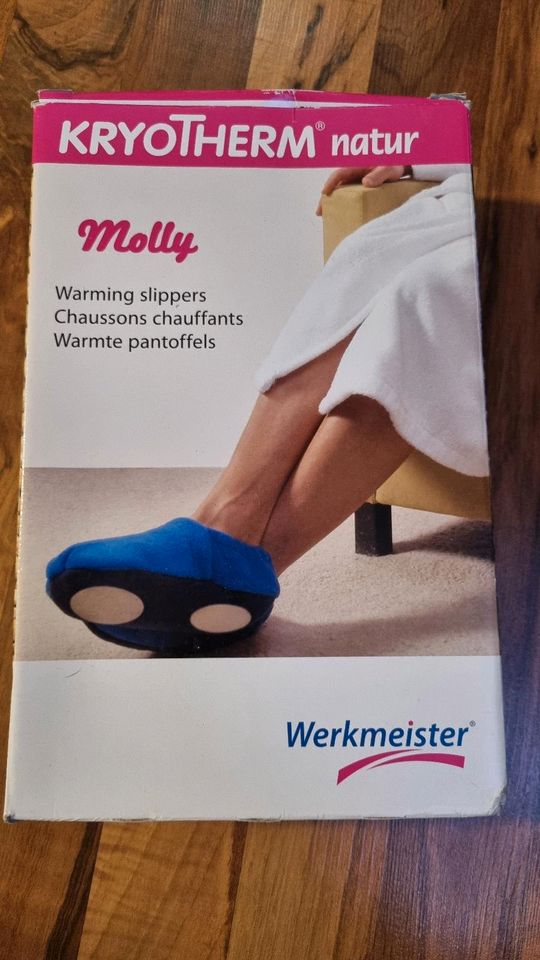 Neue Wärmepantoffeln Molly Kryotherm Kirschkernkissen Wärmekissen in Ottobrunn