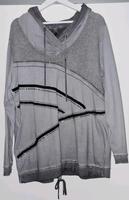 chicer ausgefallener Pullover mit Kapuze von Tredy Gr. 46 Niedersachsen - Elbe Vorschau