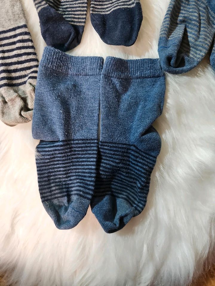 5 Paar Socken in Größe 23-26 in Nittendorf 