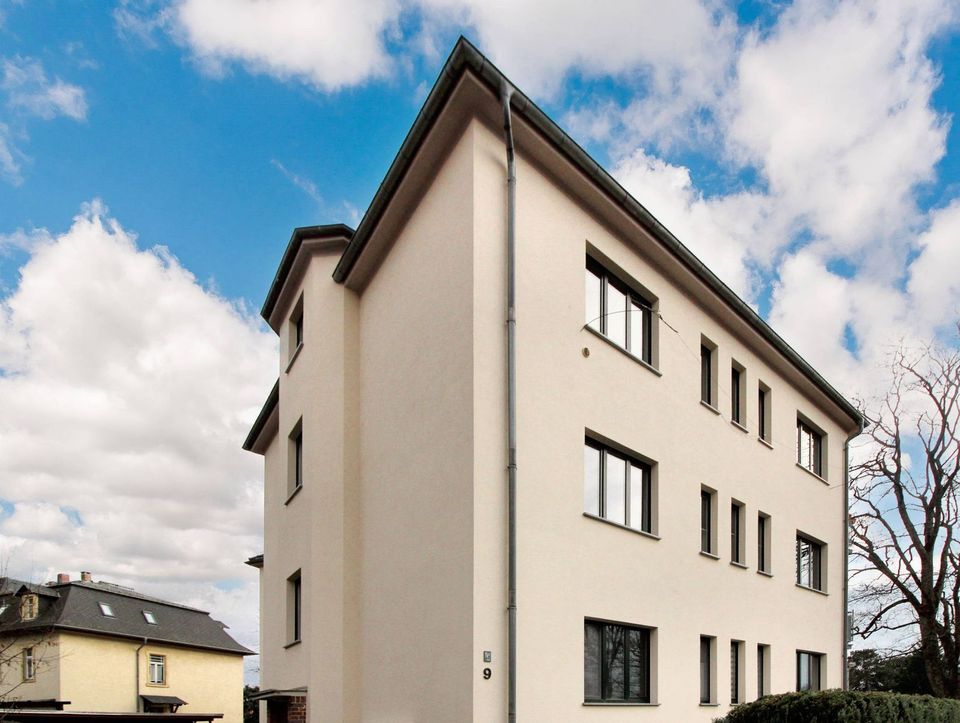 Vermietete 3-Zimmer-Dachgeschosswohnung mit Balkon in Dresden in Dresden