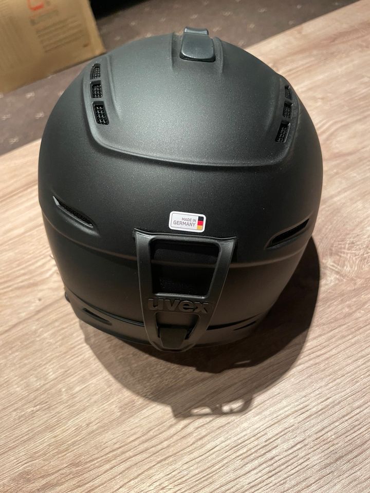 Skihelm UVEX schwarz Neu Gr. 52-55 in Lampertheim