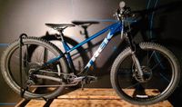 Trek 22 Roscoe 8 Mulsanne Blue MTB Hardtail Gr.M+M/L UVP2449€ Nordrhein-Westfalen - Brilon Vorschau