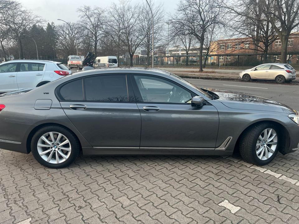 BMW 740dx laserlicht und standheizung in Berlin