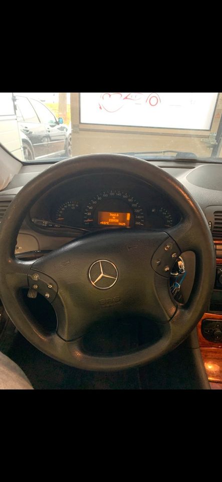 Auto Mercedes in Tübingen