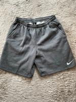 Neue Nike Sweatshorts  grau M Hessen - Neu-Anspach Vorschau