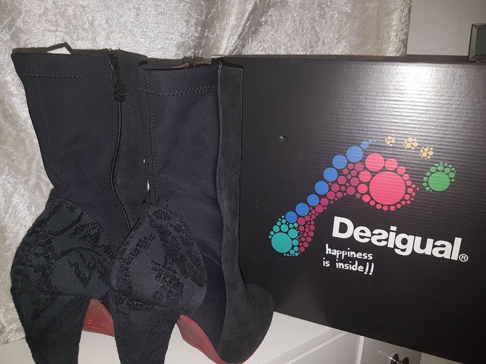 Desigual Stiefelette 39 Shiny Night Disco NEU ungetragen in Berlin