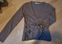 Khakifarbene Wickelstrickjacke von flashlights, Gr. 36 Nordrhein-Westfalen - Nörvenich Vorschau