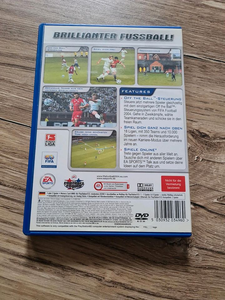 Spiel "Fifa Football 2004" Playstation 2 in Hessisch Oldendorf