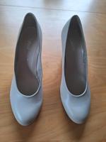Gabor Damen Schuhe Größe 42 UK 8 Creme weiß Pumps Braut Hochzeit Niedersachsen - Beckdorf Vorschau