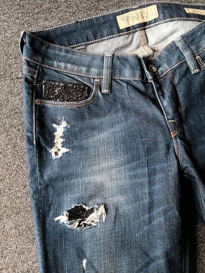 GUESS Jeans W26 in Saarbrücken