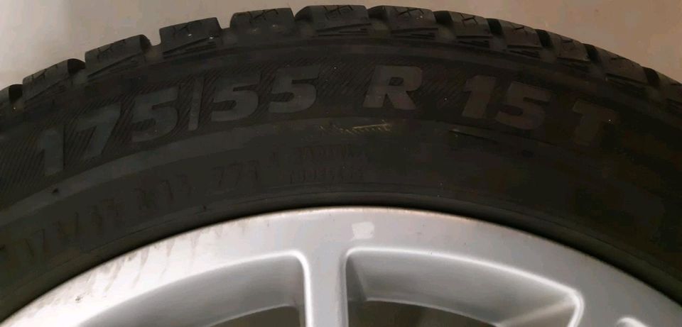 Alufelgen mit Reifen 175 55 R15 155 60 R15 Smart M+S in Düren