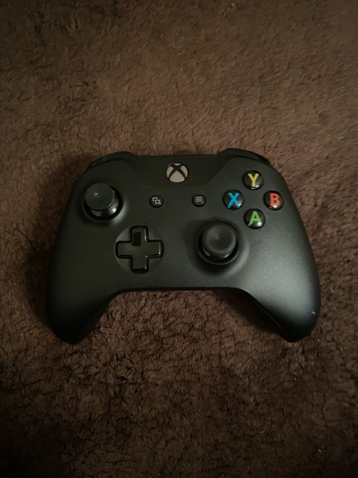 Xbox one Controller mit Stick Drift in Neumünster