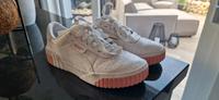Puma Sneaker weiss rosa 38,5 Nordrhein-Westfalen - Marl Vorschau