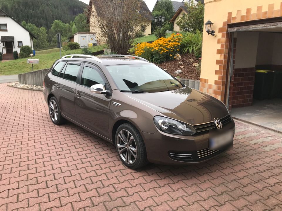 Volkswagen Volkswagen Golf 1.6 TDI Variant Diesel in Weihenzell