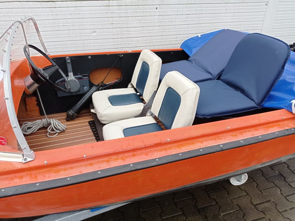 gebr. Sportboot mit Yamaha 6 PS in Ihlow