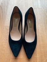 Schwarze Gabor Pumps - Velourleder, 4 1/2 / 37 1/2, wie neu Hessen - Bad Vilbel Vorschau