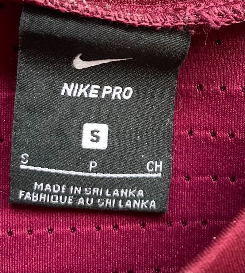 Nike Pro Pullover S Neu Weinrot in Hünstetten