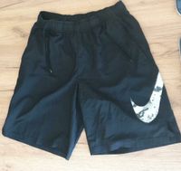 NIKE Sporthose, kurze hose Shorts gr S Nordrhein-Westfalen - Moers Vorschau