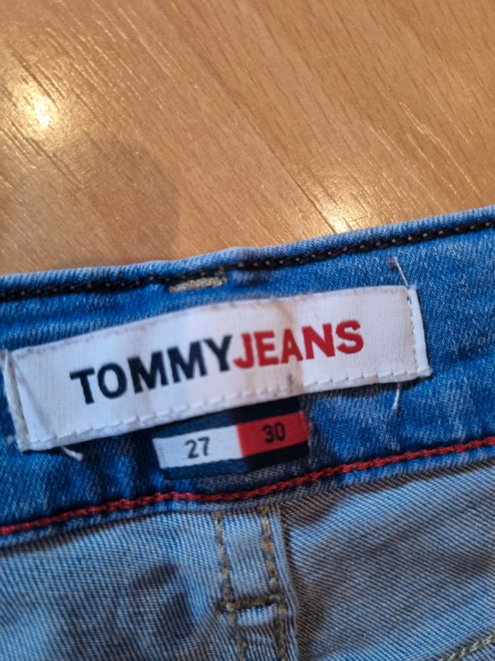 Tommy Jeans Hose in Hemslingen