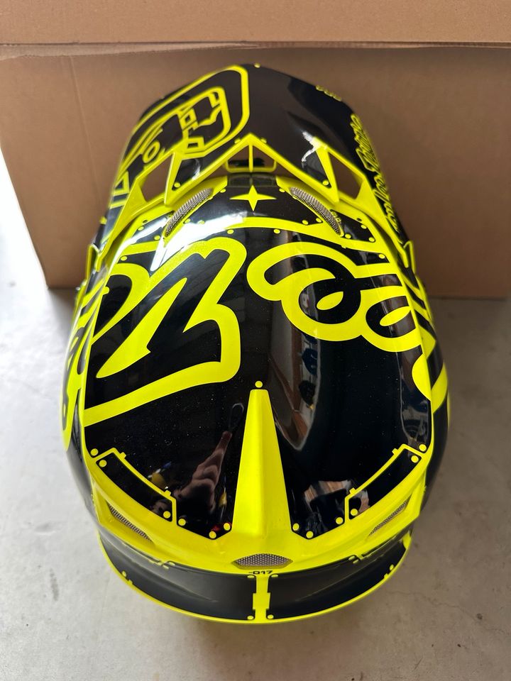 Moto Cross Enduro Helm Troy Lee Designs SE4 Polyacrylite Gr. S in Neuching