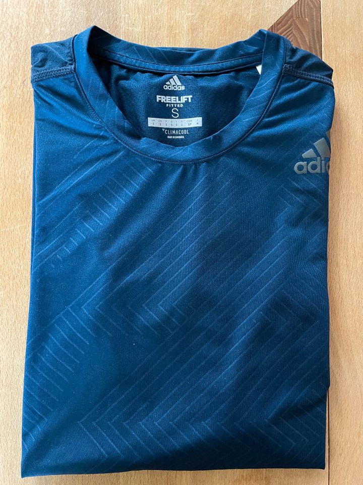 Adidas Sport Funktions Shirt Climacool Gr.S in Holzgerlingen