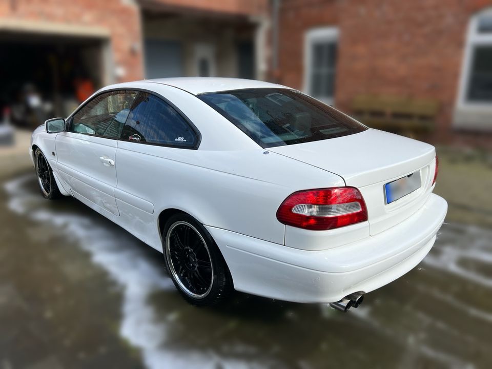 Volvo C70 2,3L T5 in Coppenbrügge