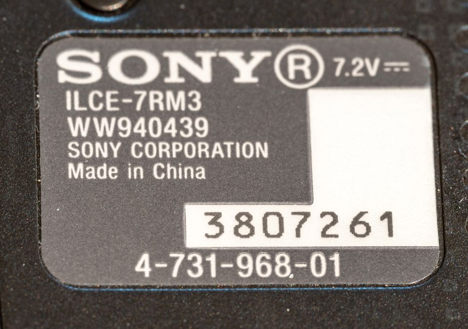 Sony A 7 R III mit zur Zeit ca. 14.000 Auslösungen in Köln