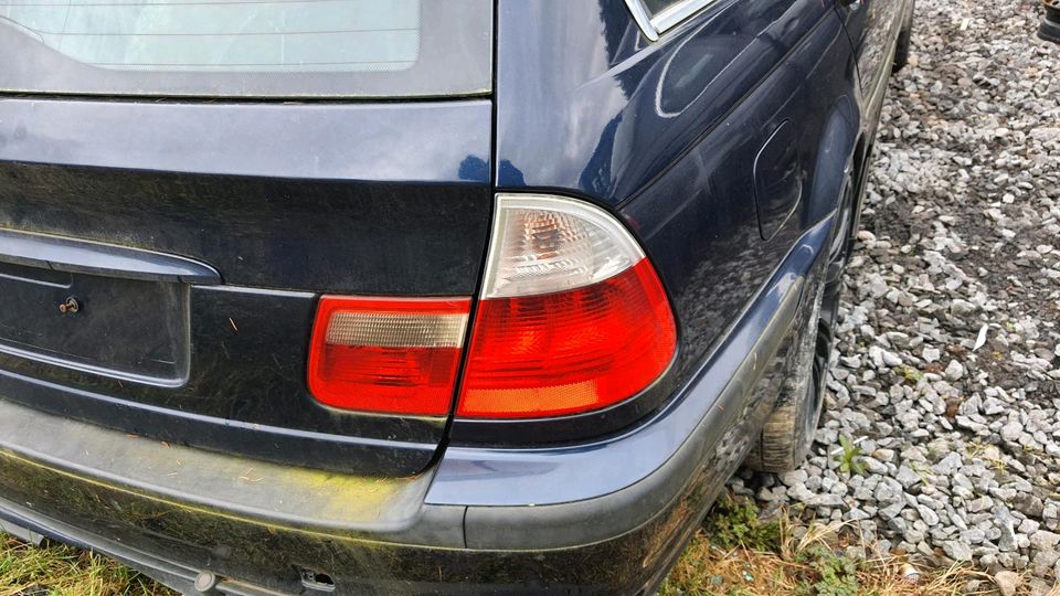 BMW E46 Rücklicht hinten Rechts Beifahrerseite vor Facelift in Brücktal