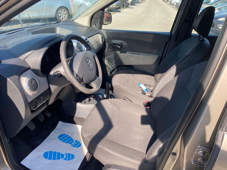 Dacia Lodgy 1.6 MPI *7-Sitzer*Klima* in Wildau