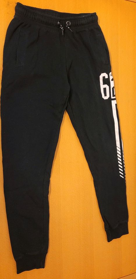 Jungen Sweats, Langarmshirts und Jogginghosen Gr. 158/164 in Waldkirchen