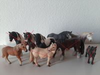 2x Schleich Pferde Pferd Pony Ponys weiß schwarz grau Rheinland-Pfalz - Osburg Vorschau