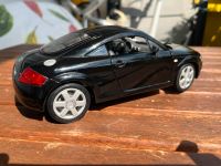 Modell Audi TT Coupe 8N schwarz Revell Original aus 1998 Friedrichshain-Kreuzberg - Kreuzberg Vorschau