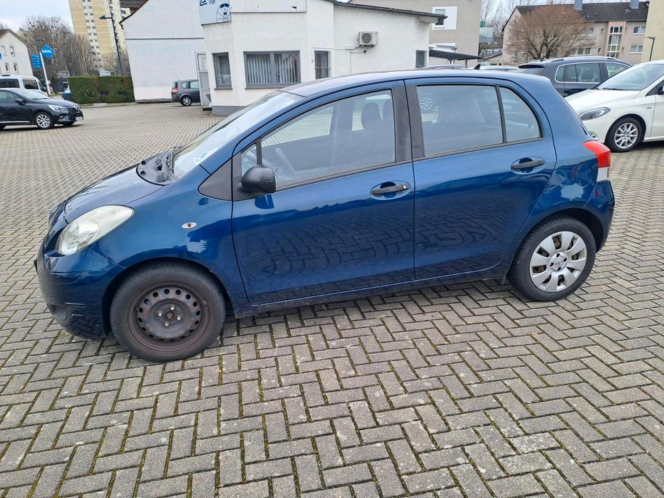 Auto, Toyota Yaris in Freudenstadt