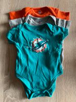 Miami Dolphins NFL Baby Bodysuit Set (3er-Pack) Größe 12 M Hessen - Kassel Vorschau
