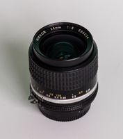 Nikon Nikkor 28 mm 1:2 mit Gegenlichtblende HN-1 (gebraucht) Kiel - Schreventeich-Hasseldieksdamm Vorschau