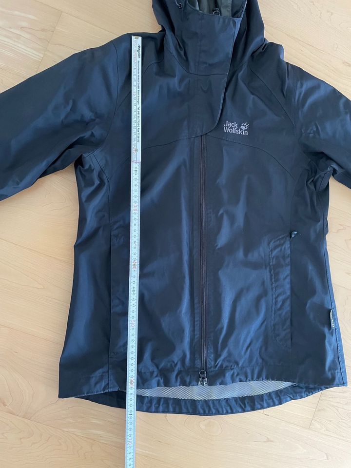 Jack Wolfskin Outdoorjacke Gr. M in Frankfurt am Main