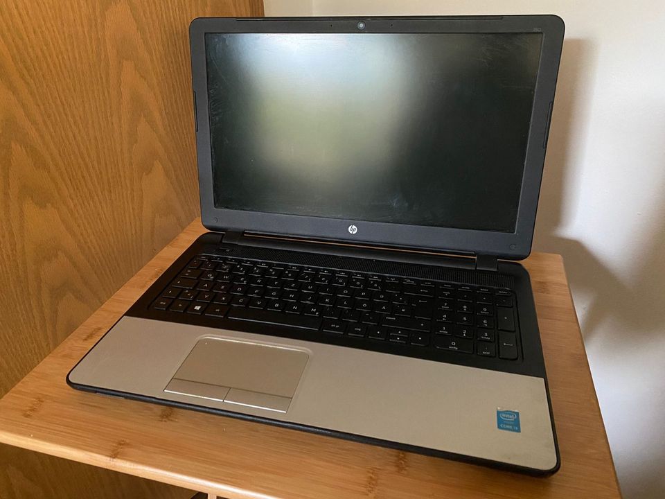 HP Notebook 350 G1 - Windows 8 [neues Netzteil] in Bodenwerder