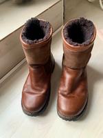 UGG Herren Leder Winterstiefel Winterschuhe Größe 43 Berlin - Spandau Vorschau