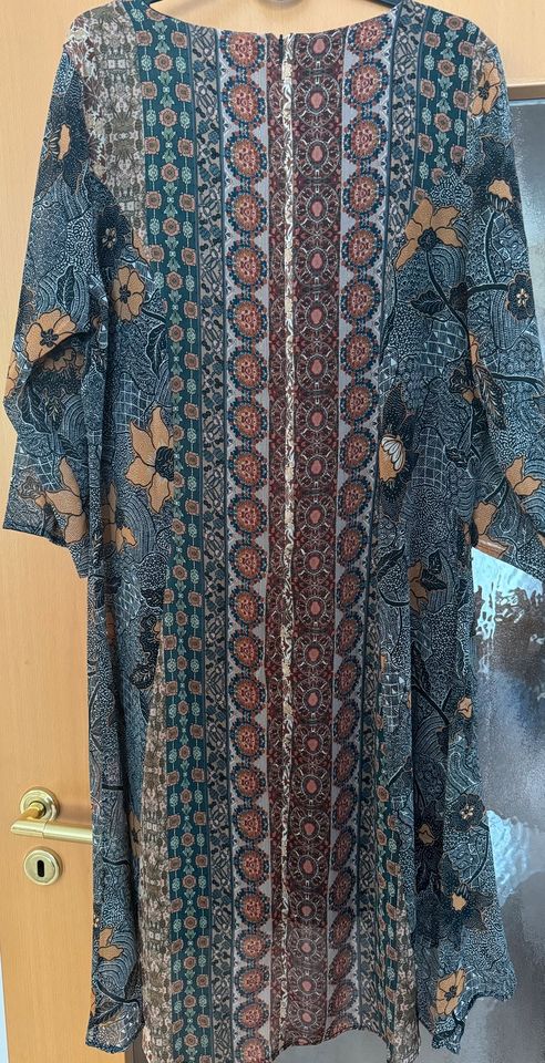 Desigual Kleid *Gr. 38* hinten etwas länger *Mega schön* in Biederitz