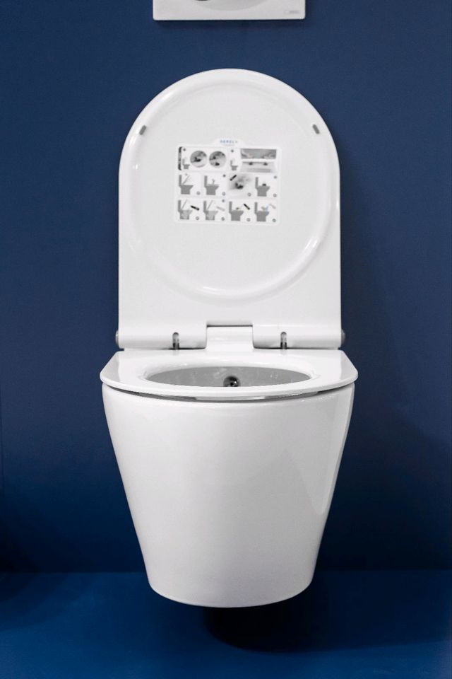 Serel Saphire Spülrandlose Taharet Dusch Taharat WC inkl. Deckel in Berlin