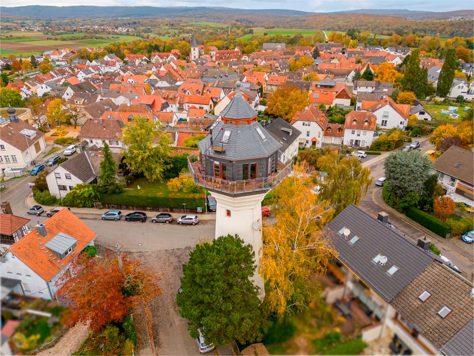 Wasserturm zu verkaufen – Wahrzeichen mit Panorama-Aussicht in Wiesbaden-Igstadt in Wiesbaden