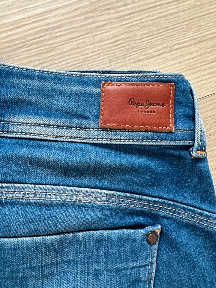 Pepe Jeans London Jeans Größe 30 Länge 30 in Rehau