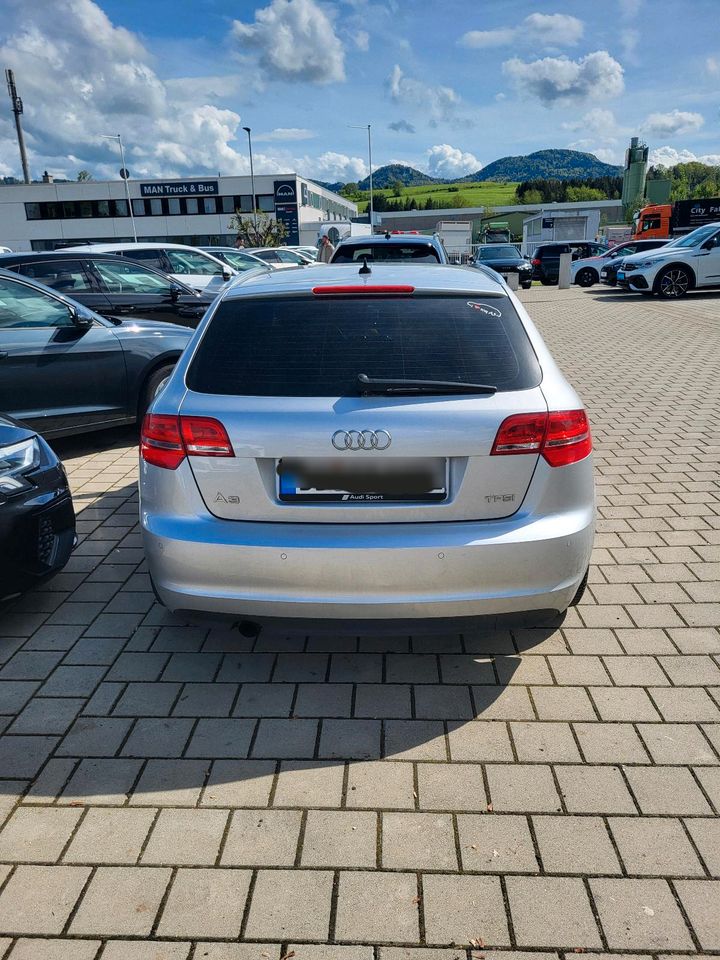 Audi A3 8P 1,2 TSFI  135tkm 2. Hand in Herrenberg