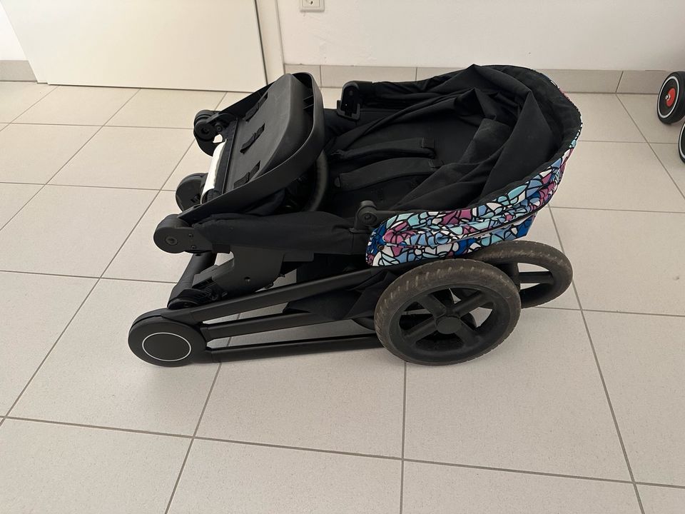 Stokke Beat Limited Edition Jayson Atienza Kombikinderwagen in Wülfrath