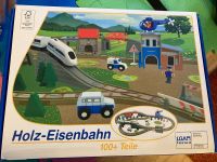 Lidl Holzeisenbahn 100 Teile inkl Polizei und Gangster Bayern - Emmering Vorschau