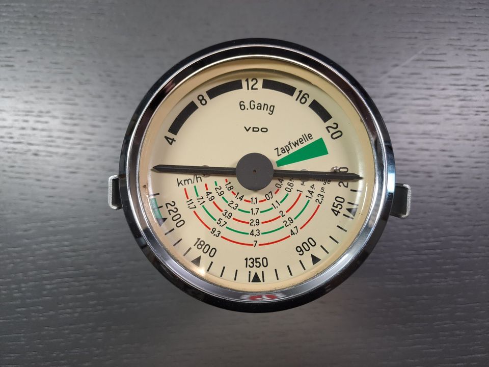 ORIGINAL  VDO Traktormeter 6. Gang 80mm 0-20 km/h in Alfeld (Leine)