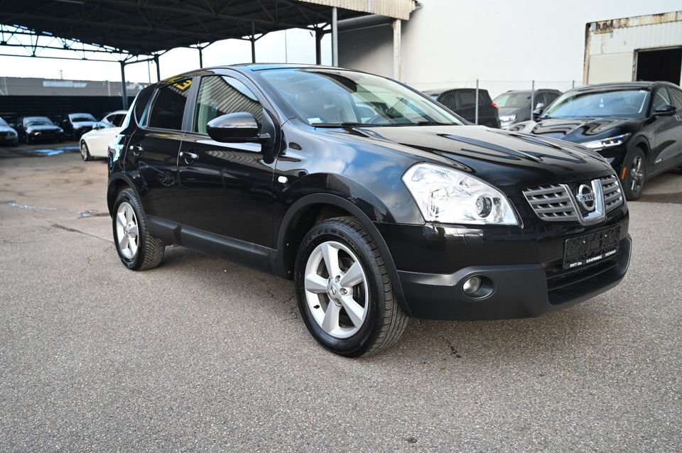 Nissan Qashqai Tekna 4X4/AHK/AUTOMATIK/PANORAMA in Ulm