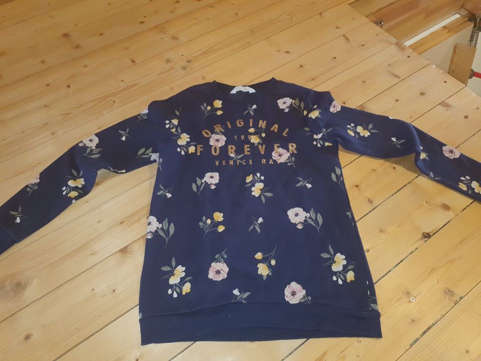 Mädchen Pullover H&M Gr 146 in Uder